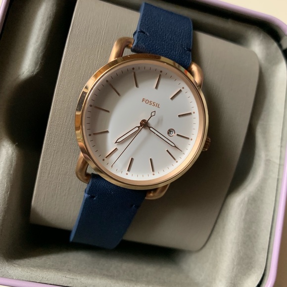 Fossil Watch - Picture 5 of 6